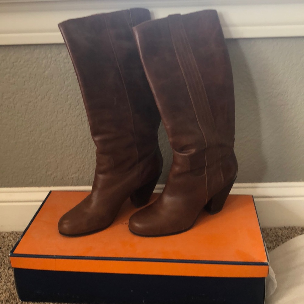 Arturo Chiang Brown heeled boots